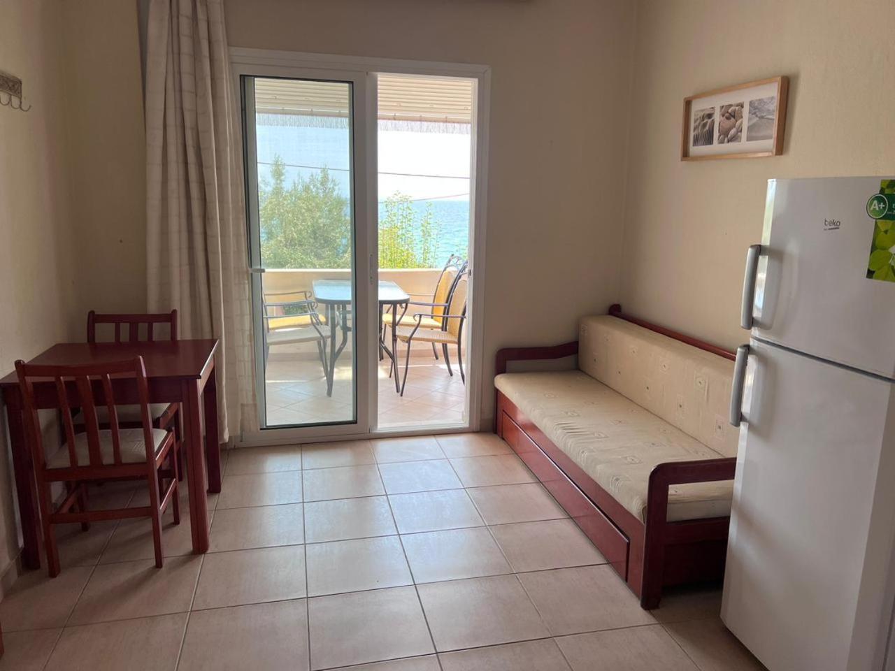 Stavros Apartments Nea Skioni Exterior photo